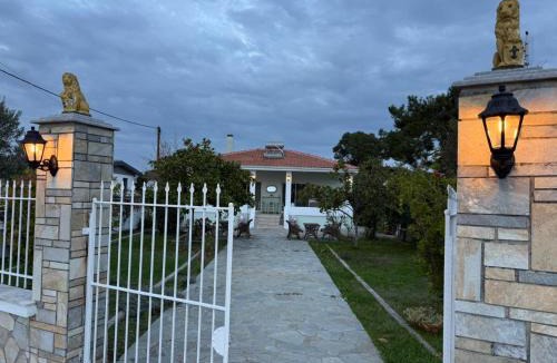 Kallikratia Apartment | Sunrise Beach Front Villa by BookVillaEU