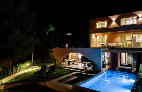 Elia Villa | Euphoria Villa, 9 bdrs with private pools, beachfront