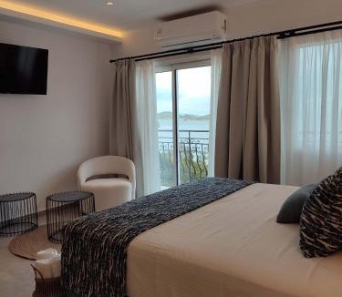 Skiathos Town Hotel | Villa Nina Adult only