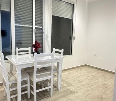 Vlore Apartment | Villa Sinomati