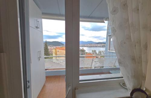 Maniakoi Apartment | Eva View