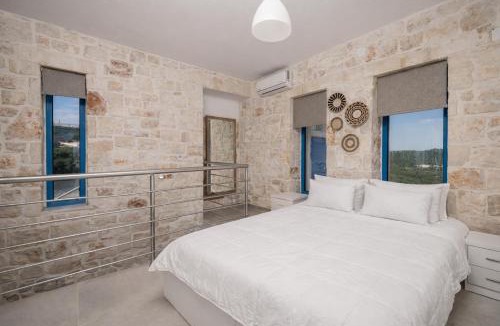 Skinaria Apartment | Royal Majestic Residences with Pool & Sea View, North Zakynthos