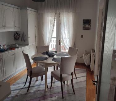 Florina Apartment | Mountain View Apartment