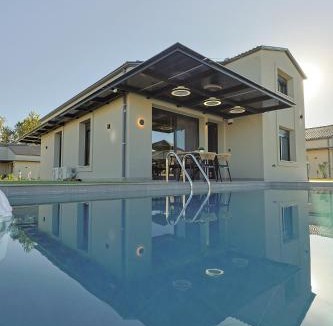 Olymbiaki Akti Villa | HELIOS - Seaside Pool Villa & Private Parking