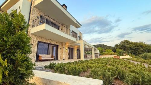 Aristotelis Apartment | Eosea Helios