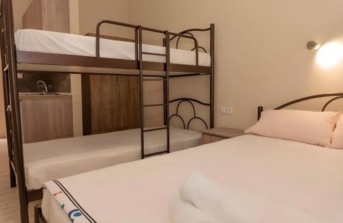 Stavros Hotel | Studios for rent Hermanos