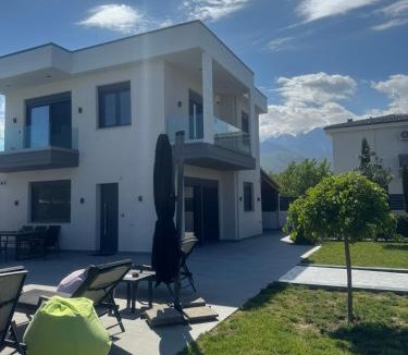 Anatolikos Olimpos Villa | Luxury Villa Plaka Litochorou with Pool
