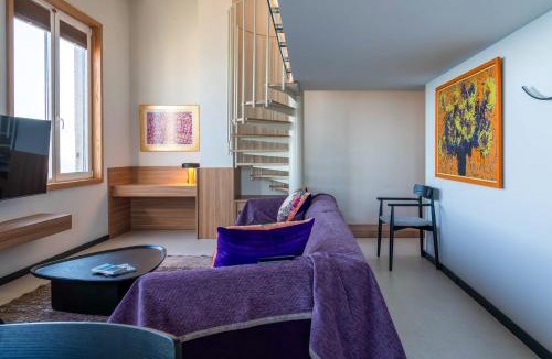 Elbasan Apartment | Spectacular Sea View, 21st Floor, Catamaran II