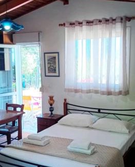 Kounopetra Apartment | Villa Carina