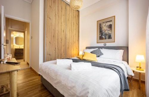 Dafni-Ymittos Apartment | Philon's City Retreat - Near Athens Center
