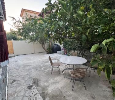 Myrina House | 90m2 2 Bedroom Apartment in Myrina Center - Port of Myrina