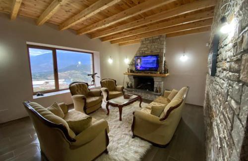 Jala Villa | Villa Rovishta