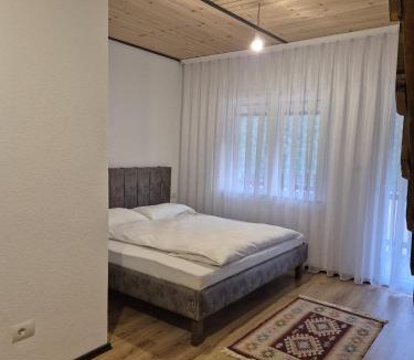 Pejë Hotel | Hotel Melishta