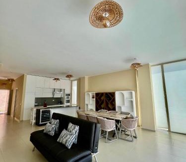 Jala Villa | Elite Vila with Pool, Green Coast