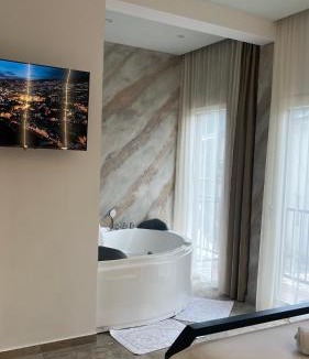 Koman Hotel | Villa Davids