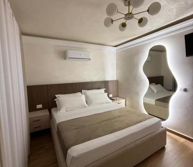 Mbrostar-Urë Apartment | Oasis Apartament