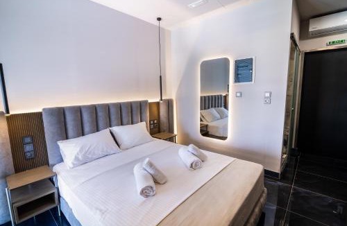Salamis Apartment | Parrot Papagalakia 102