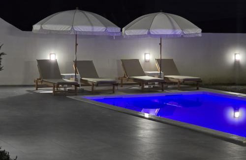 Sakës Villa | Poolside Bliss - Modern Villa