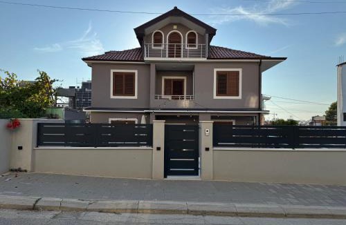 Golem Villa | Villa Mondi