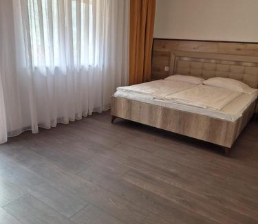 Pejë Hotel | Hotel Melishta