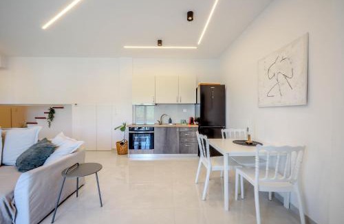 Serres Apartment | Oasis Acropolis Serres Parking EV Next to Center