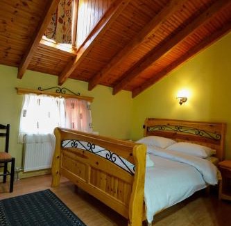 Moscopole House | Vila118
