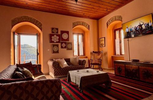 Dimitsana Apartment | Sophia's Stone House