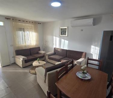 Velipoje Villa | Villa Eran