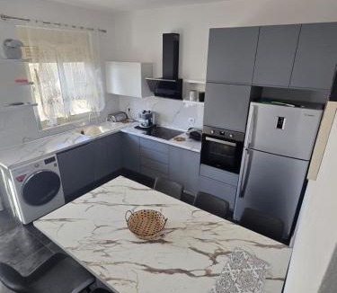 Velipoje Villa | Vila Eriona