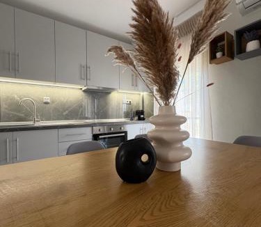 Flogita Apartment | ELINOR by the sea