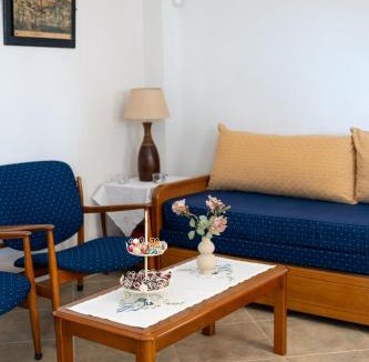 Salamis Apartment | Salamis Blue Retreat -a seafront family apartment