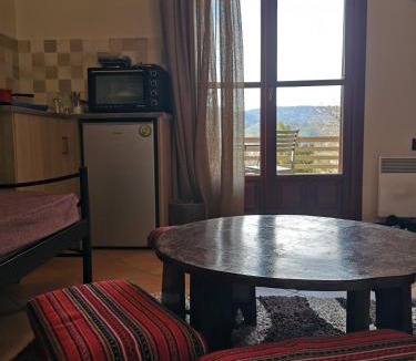 Livadia House | Πολύμνια