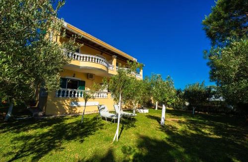 Agios Matthaios Apartment | Stefanias Appartments