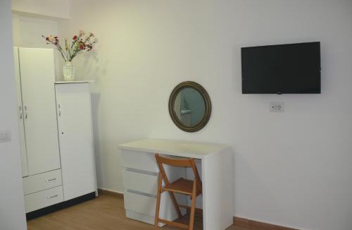 Qazim Pali Apartment | Hotel Erviliano