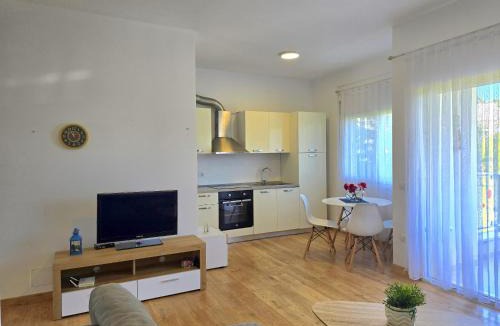 Ishem Apartment | Art Apartment 219