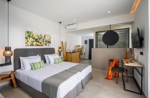 Gournai Apartment | Theros Hani Blue