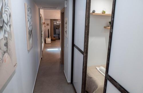 Limni Vouliagmenis House | Villa Nerόessa