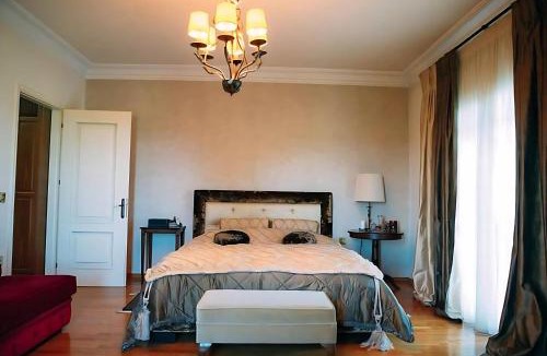 Alexandroupoli Villa | 4 bedroom Luxury Villa with Swimming Pool and Lush Gardens Close to City & Beach