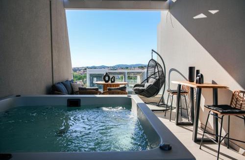 Nikita Apartment | Artion Hot Tub Sea View Nikiti