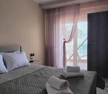 Perea Apartment | Aphrodite Sea View Apartment