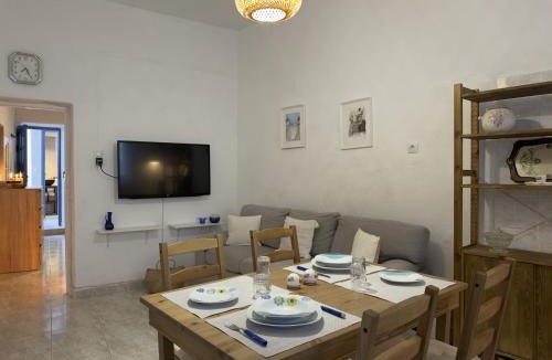 Folegandros Town House | yiayia's Place