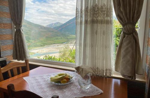 Fushebardhe House | Vila Përmbi Tepelenë