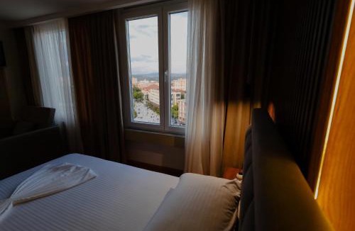 Shkoder Apartment | Veranda