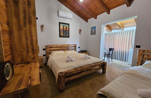 Elbasan County House | Hani i Ilirit