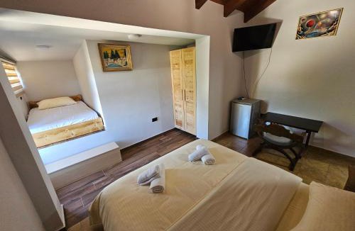 Elbasan County House | Hani i Ilirit