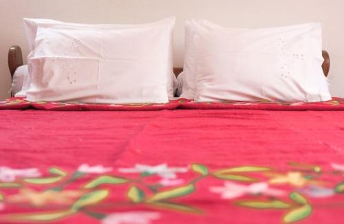 Episkopi House | Traditional Home Retreat with Panoramic Almyros Bay View & Wine Cellar
