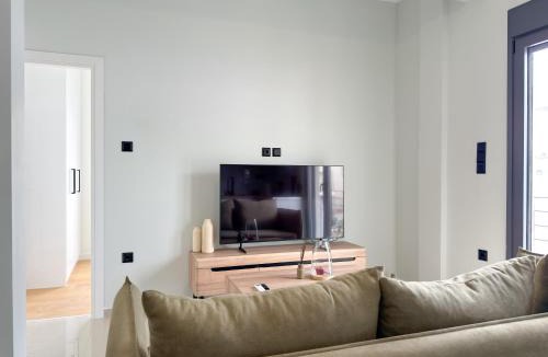 Dafni Apartment | Athenian metro apartments