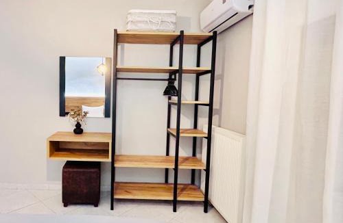 Polichni Apartment | ITHACA Άνετο διαμέρισμα 3ου με θέα
