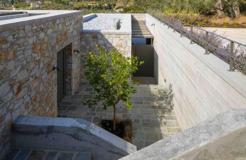 Skiathos Town Villa | Stone Villas