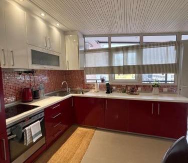 Ampelokipoi-Menemeni Apartment | Η Βεράντα